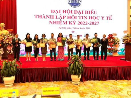 Hiển thị chi tiết tin tức Đại hội thành lập hội tin học y tế nhiệm kỳ 2022 -2027 Hình ảnh tin tức Đại hội thành lập hội tin học y tế nhiệm kỳ 2022 -2027