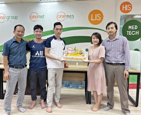 Hiển thị chi tiết tin tức ONENET chúc mừng sinh nhật CBNV tháng 5 Hình ảnh tin tức ONENET chúc mừng sinh nhật CBNV tháng 5